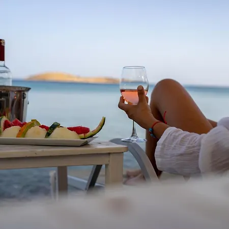 Yali Suites Couette-café *
