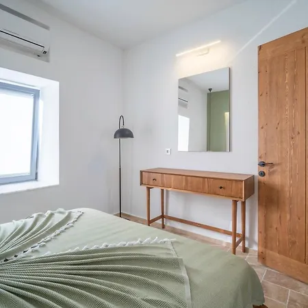 Yali Suites